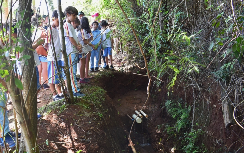 Prefeitura comemora o Dia Mundial da Água com atividades com alunos